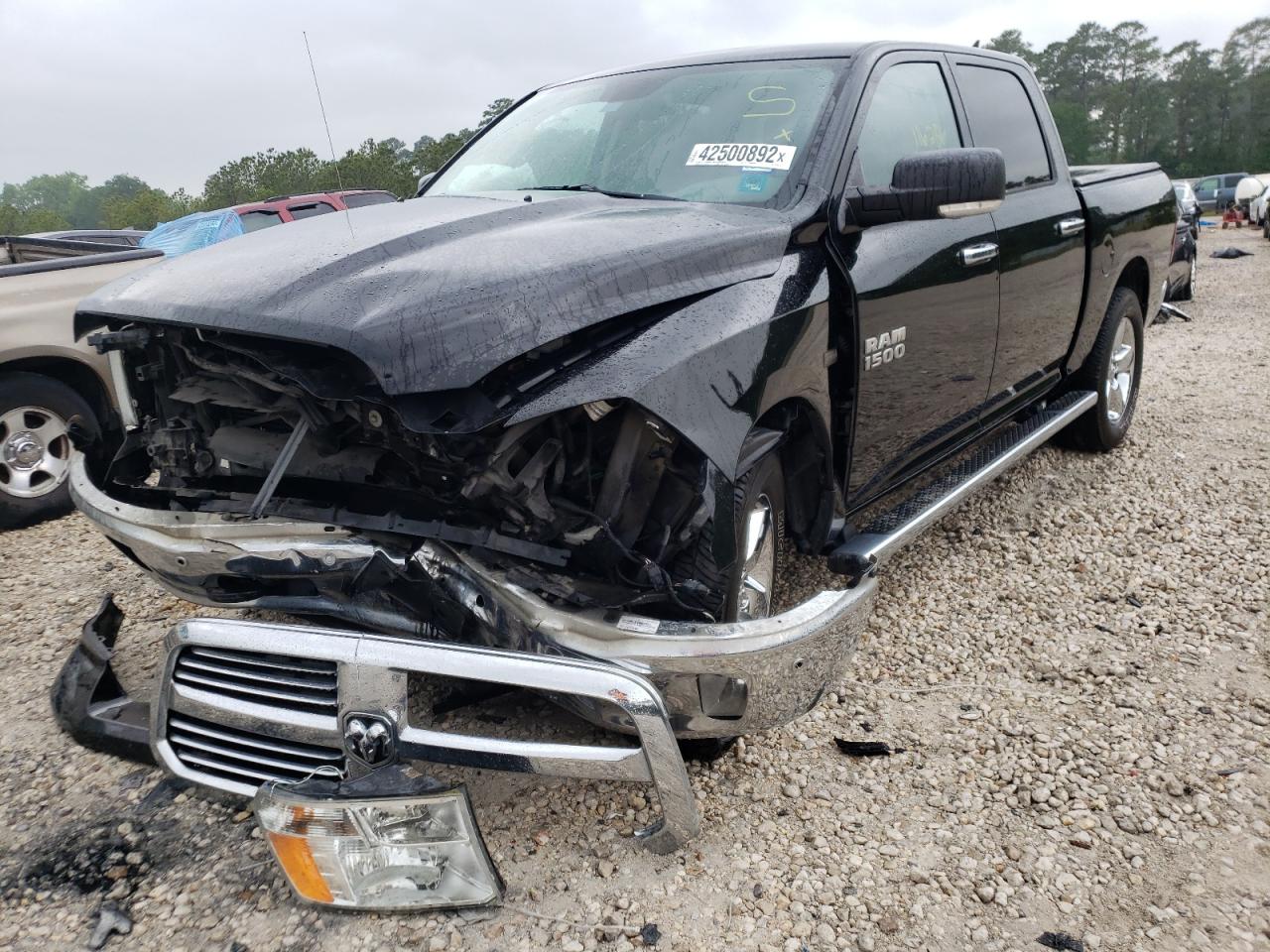 Foto 2 de la subasta – 2015 RAM 1500 SLT con VIN 1C6RR7LM8FS562804