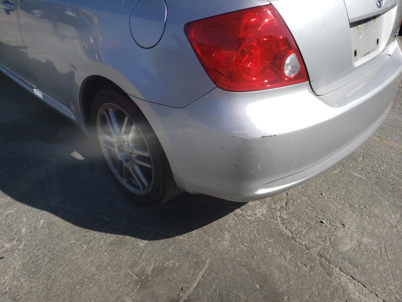 Photo 9 from auction – 2005 TOYOTA SCION TC with VIN JTKDE177450007027