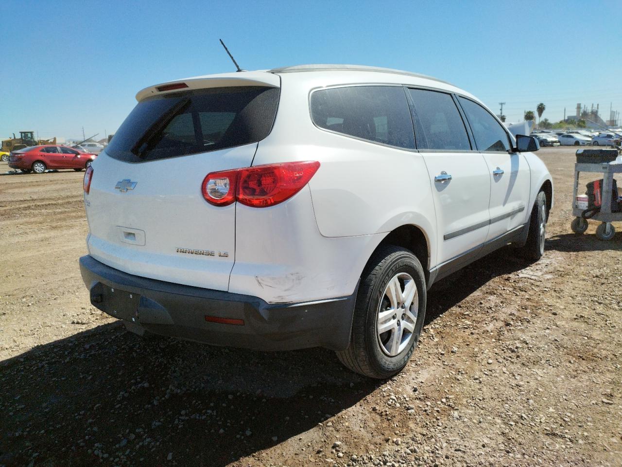 Photo 4 from auction – 2012 CHEVROLET TRAVERSE L with VIN 1GNKREED3CJ186372