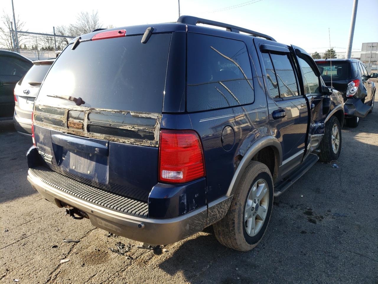 Photo 4 from auction – 2004 FORD EXPLORER E with VIN 1FMZU74K74UA99359