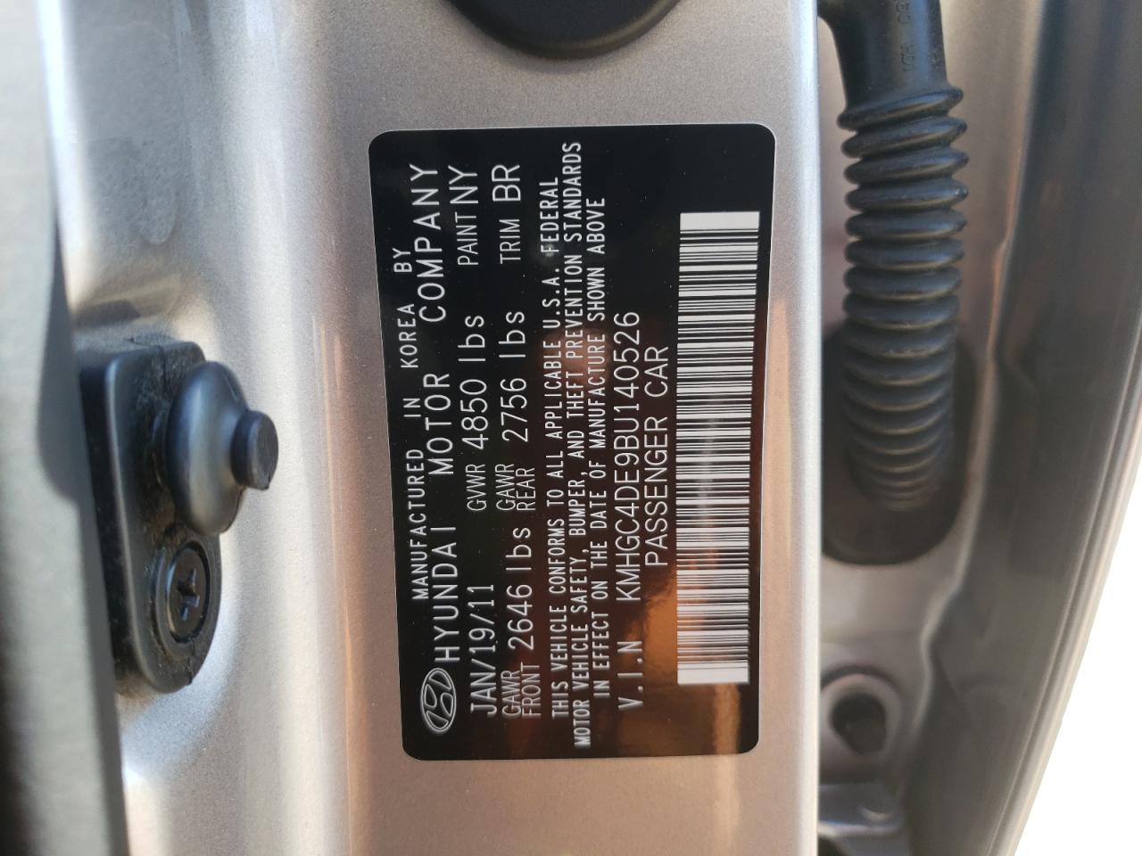 Photo 10 from auction – 2011 HYUNDAI GENESIS 3. with VIN KMHGC4DE9BU140526