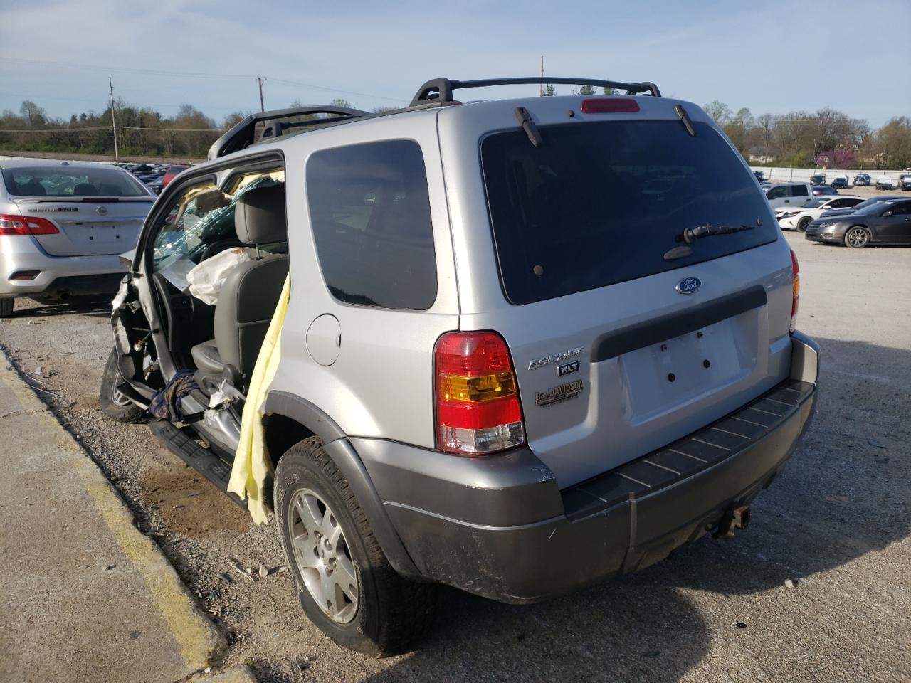 Photo 3 from auction – 2005 FORD ESCAPE XLT with VIN 1FMCU93115KA66753