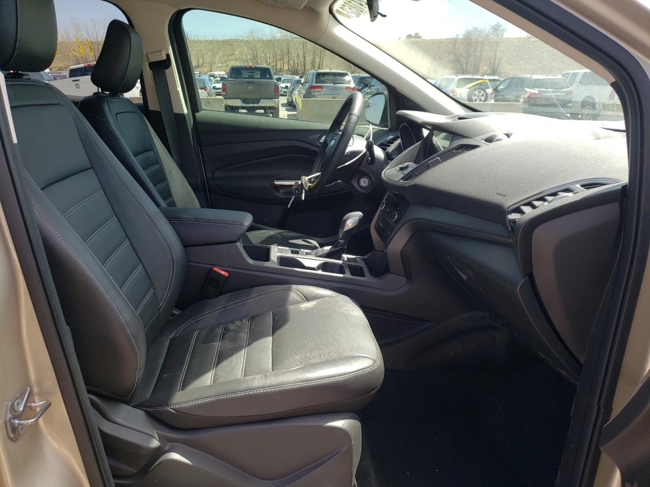 Photo 5 from auction – 2018 FORD ESCAPE SEL with VIN 1FMCU9HD3JUB12858