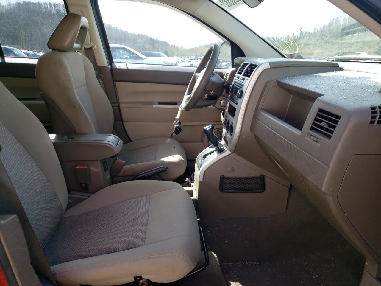 Photo 5 from auction – 2008 JEEP COMPASS SP with VIN 1J8FF47W68D747626