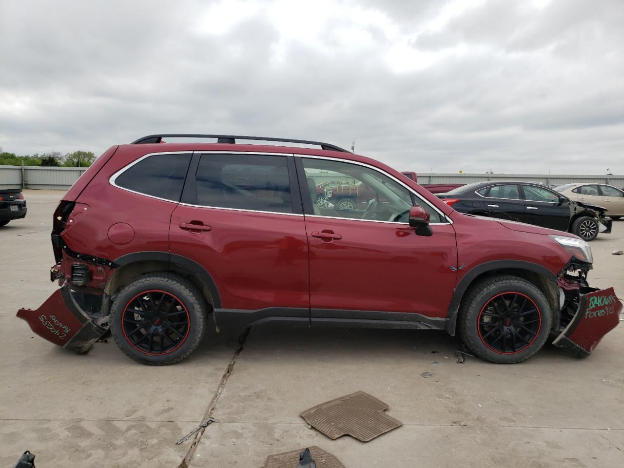 Photo 9 from auction – 2019 SUBARU FORESTER L with VIN JF2SKAUC4KH449586