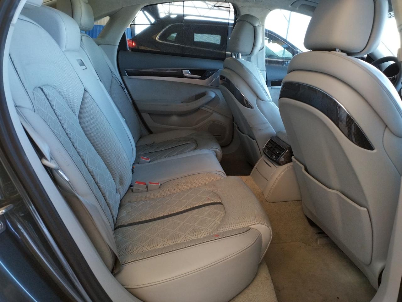 Photo 6 from auction – 2014 AUDI S8 QUATTRO with VIN WAUD2AFD8EN012142