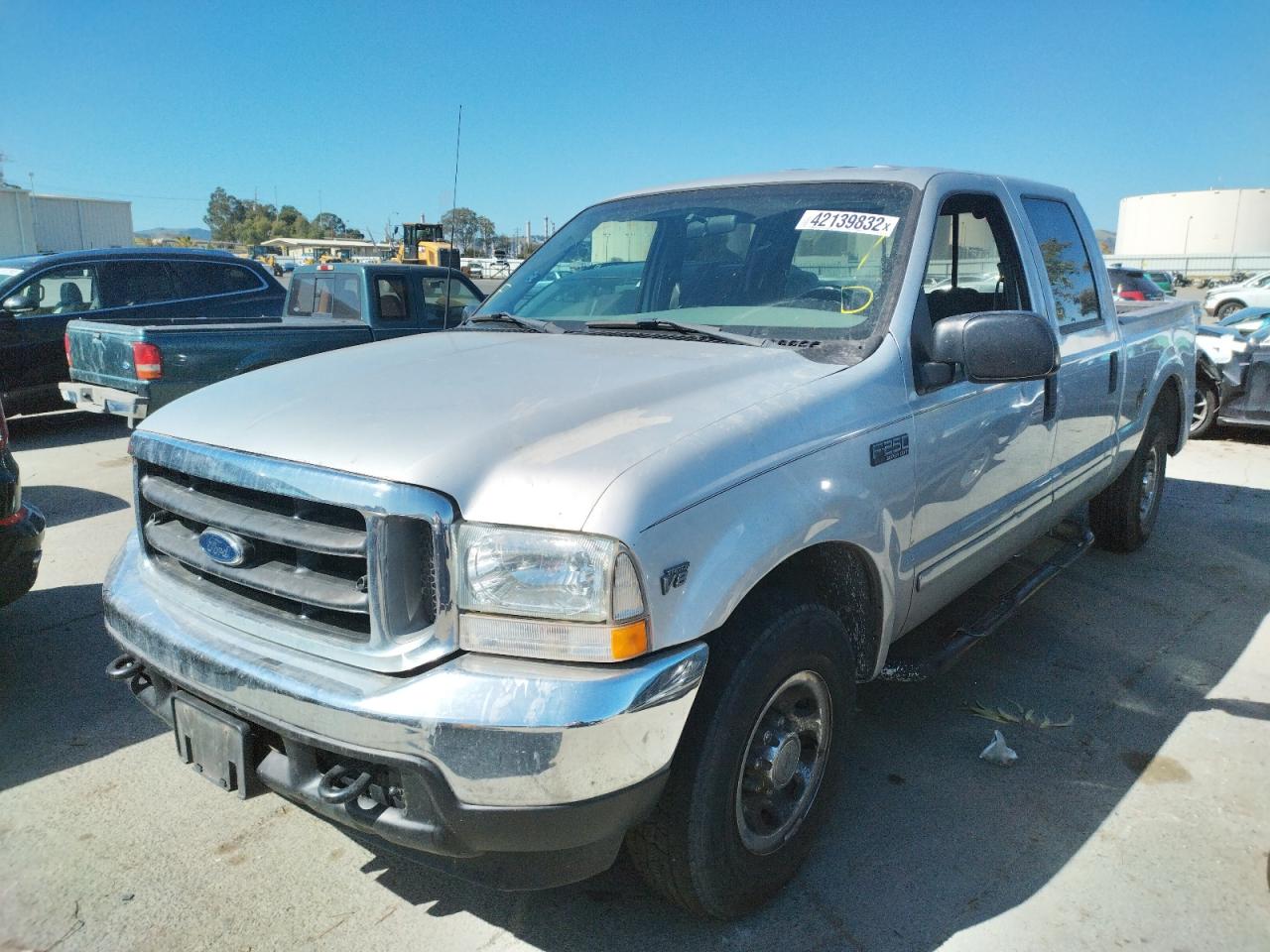 Photo 2 from auction – 2002 FORD F250 SUPER with VIN 1FTNW20L02EB66857