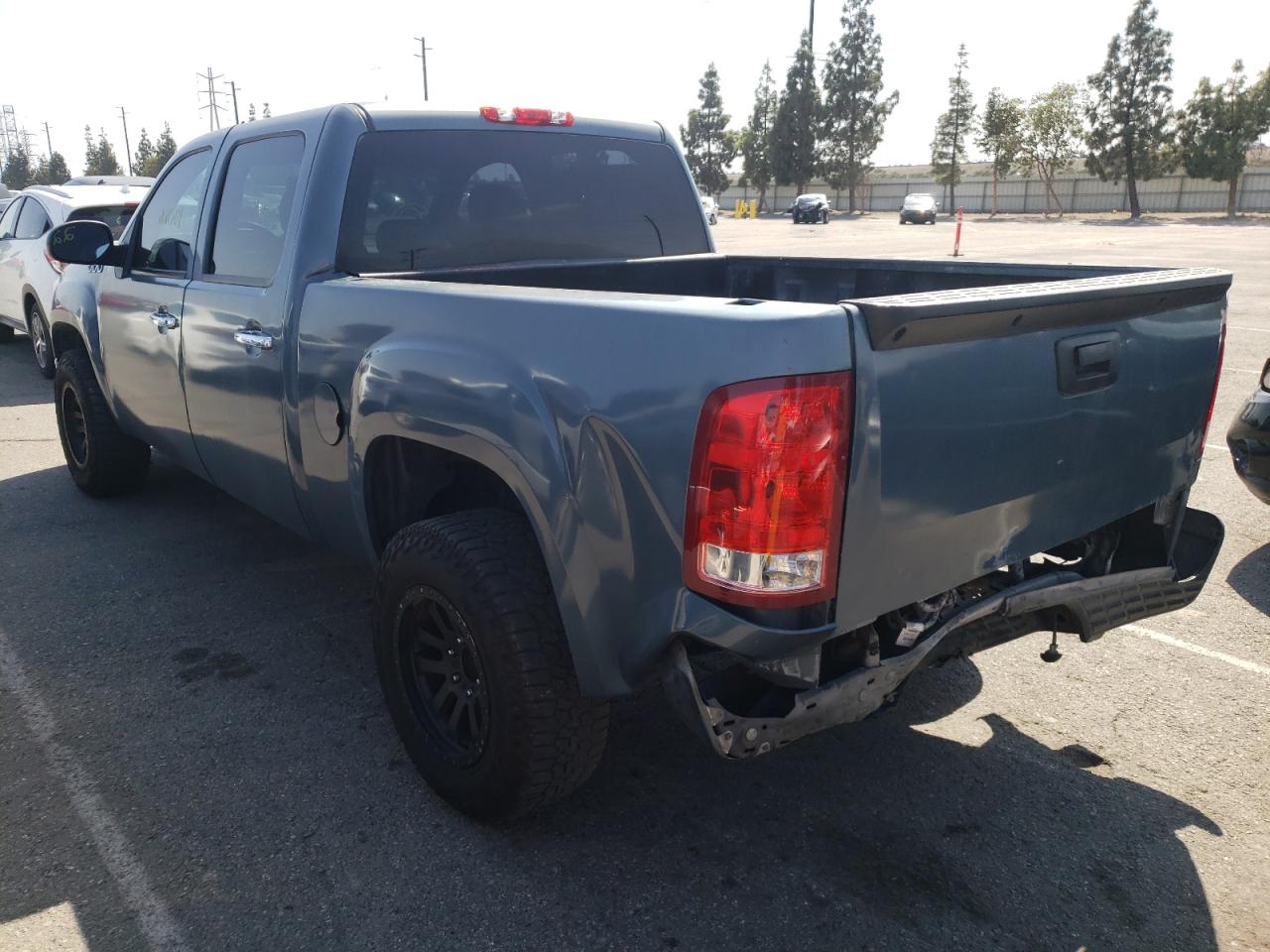 Photo 3 from auction – 2007 GMC NEW SIERRA with VIN 2GTEC13C671525488