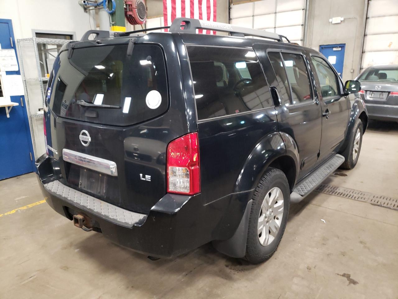 Photo 4 from auction – 2005 NISSAN PATHFINDER with VIN 5N1AR18U85C753946
