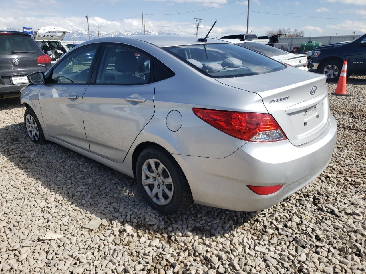 Photo 3 from auction – 2012 HYUNDAI ACCENT GLS with VIN KMHCT4AE6CU200279