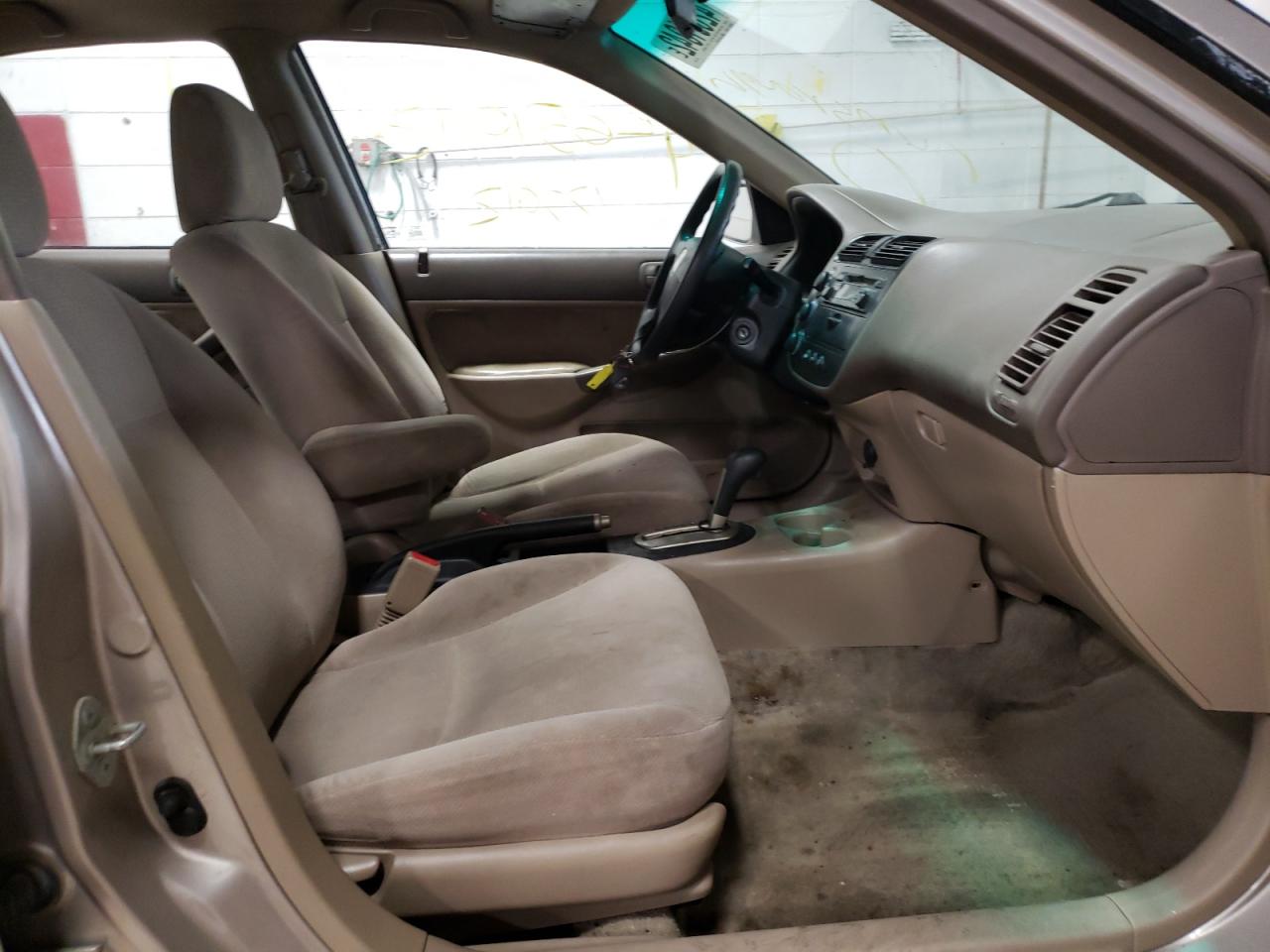 Photo 5 from auction – 2001 HONDA CIVIC EX with VIN 1HGES26701L069112