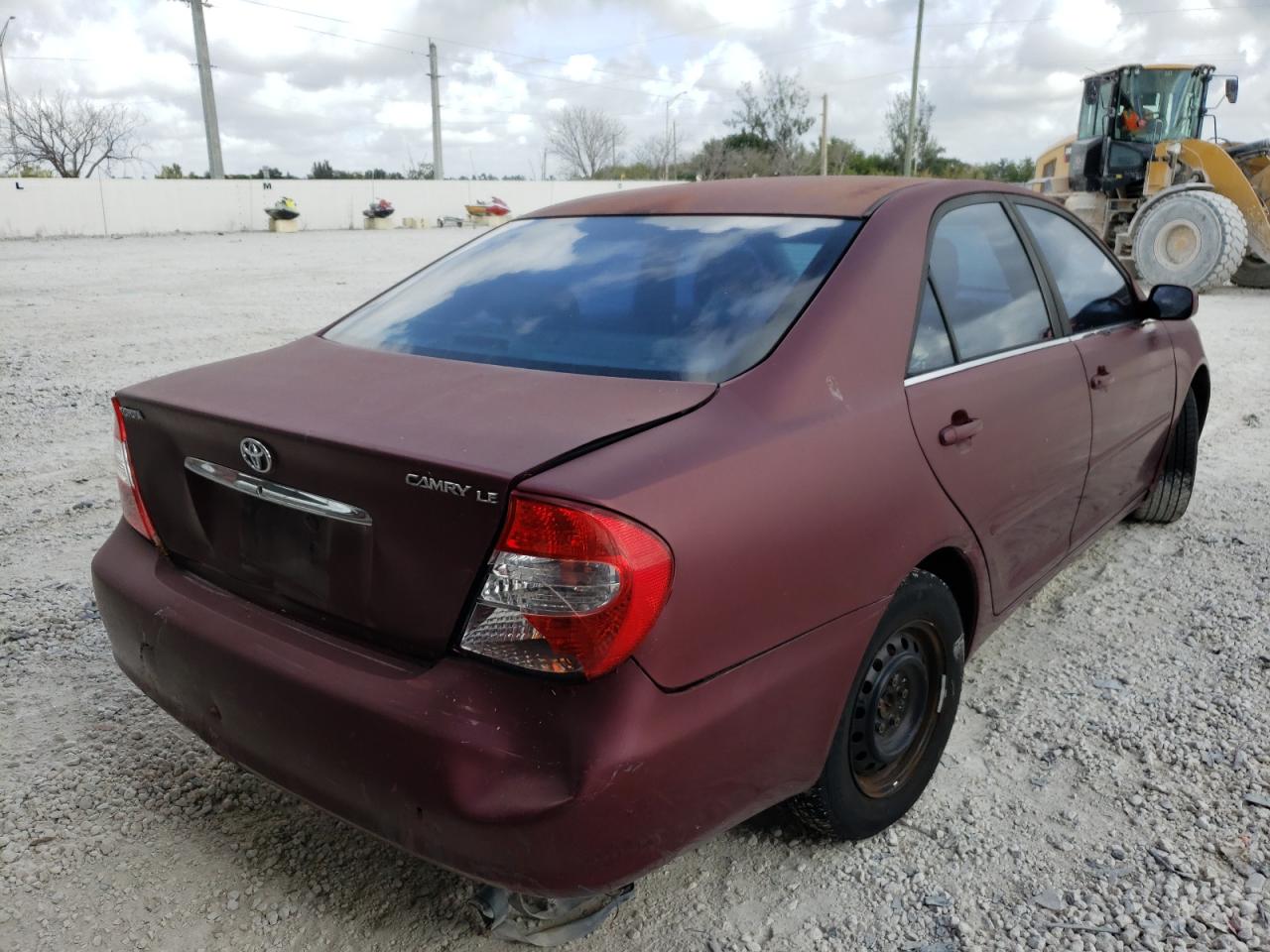 Photo 4 from auction – 2002 TOYOTA CAMRY LE with VIN 4T1BE32K22U065286