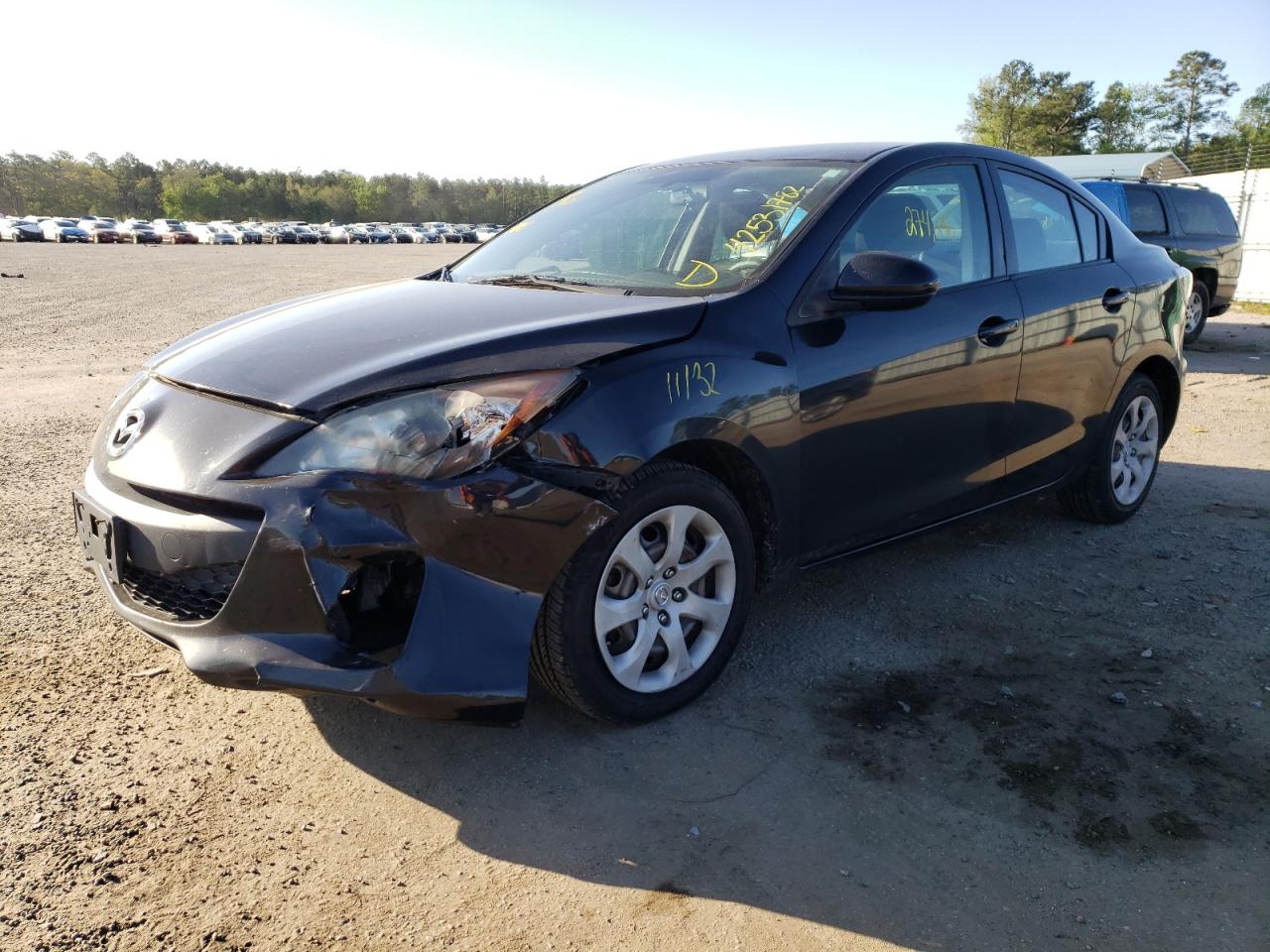 Photo 2 from auction – 2013 MAZDA 3 I with VIN JM1BL1TFXD1768574
