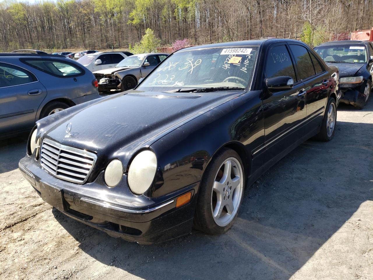 Photo 2 from auction – 2001 MERCEDES-BENZ E 320 with VIN WDBJF65J51B277626