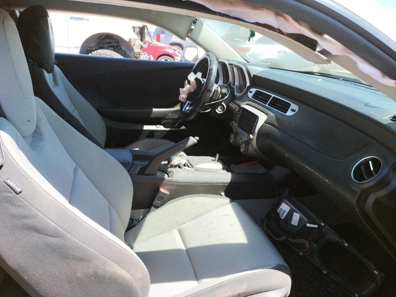 Photo 5 from auction – 2014 CHEVROLET CAMARO LT with VIN 2G1FB1E31E9248230