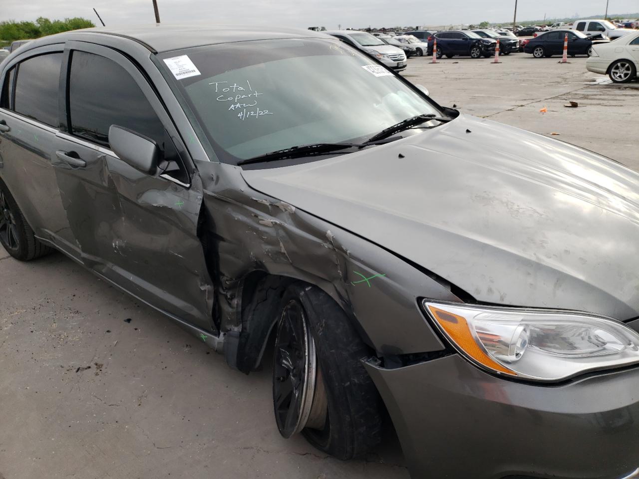 Photo 9 from auction – 2013 CHRYSLER 200 LX with VIN 1C3CCBAB1DN761407