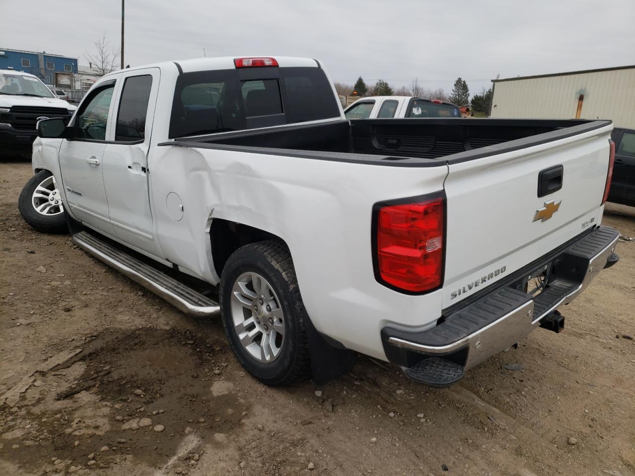 Photo 3 from auction – 2017 CHEVROLET SILVERADO with VIN 1GCVKREC4HZ321067