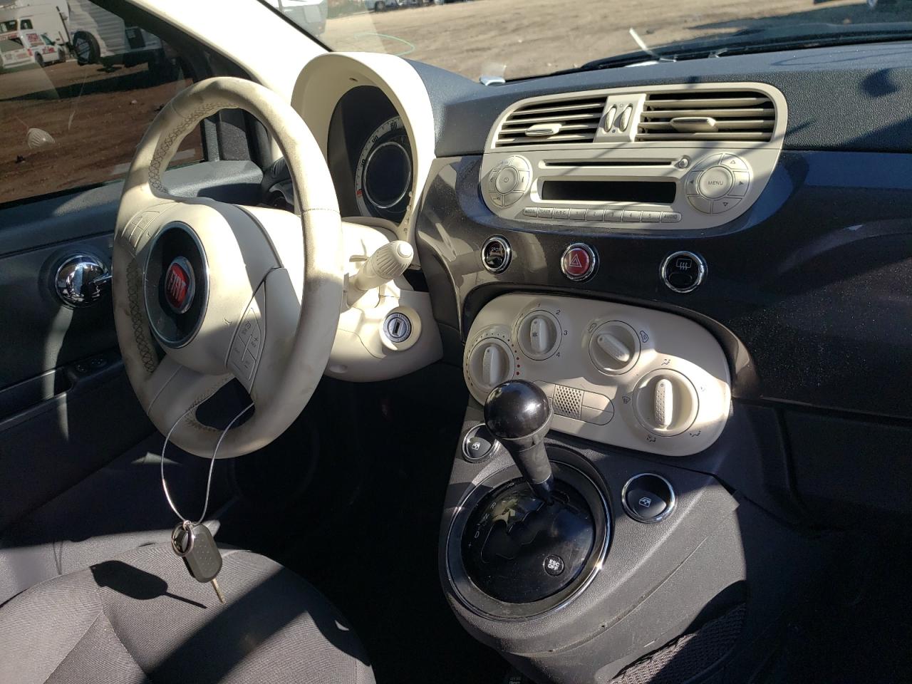 Photo 9 from auction – 2015 FIAT 500 POP with VIN 3C3CFFAR0FT667646