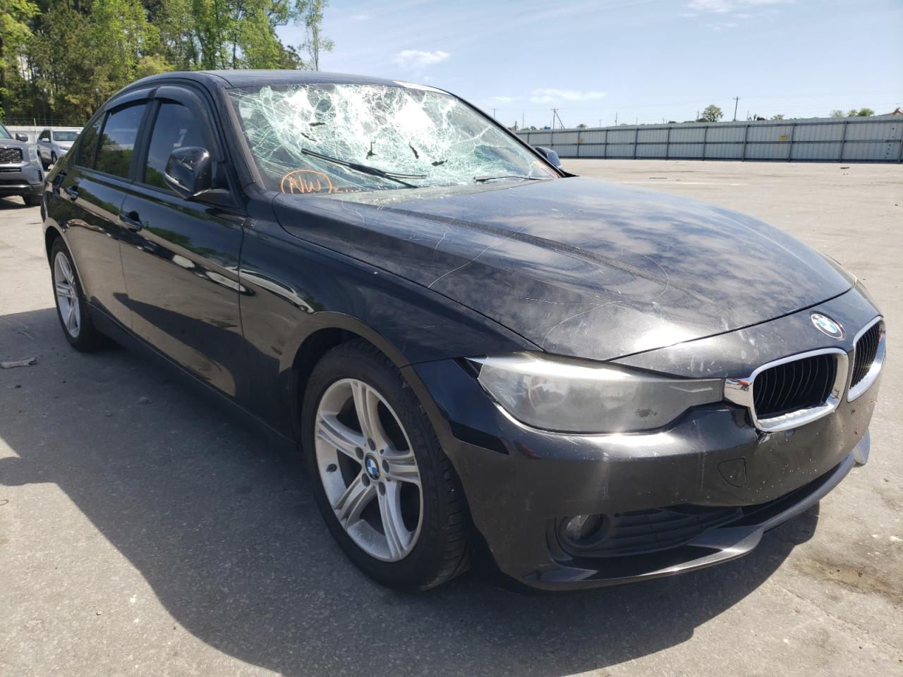 BMW 320 I 2014 with VIN WBA3B1C54EK131378 - Photo from auction