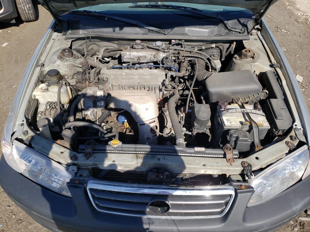 Photo 7 from auction – 2001 TOYOTA CAMRY CE with VIN 4T1BG22K31U068765