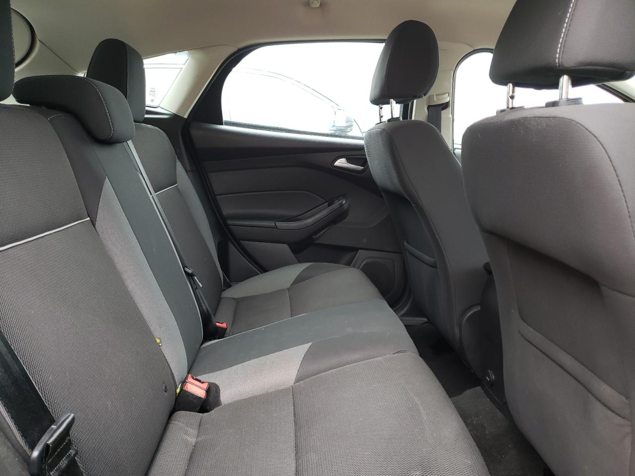 Photo 6 from auction – 2014 FORD FOCUS SE with VIN 1FADP3K24EL167289