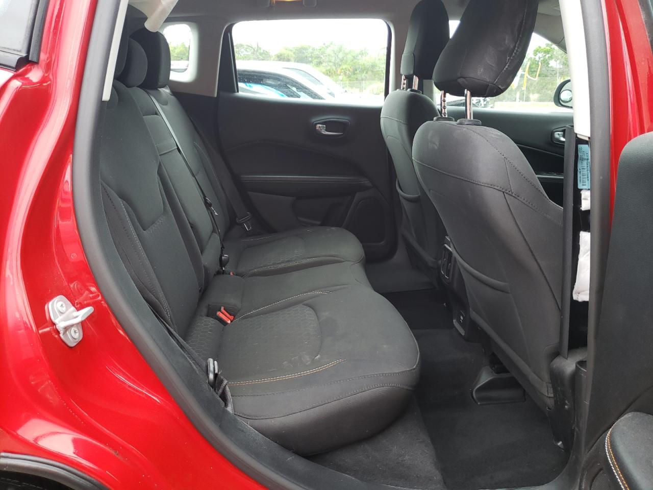 Photo 6 from auction – 2017 JEEP COMPASS SP with VIN 3C4NJCAB9HT669211