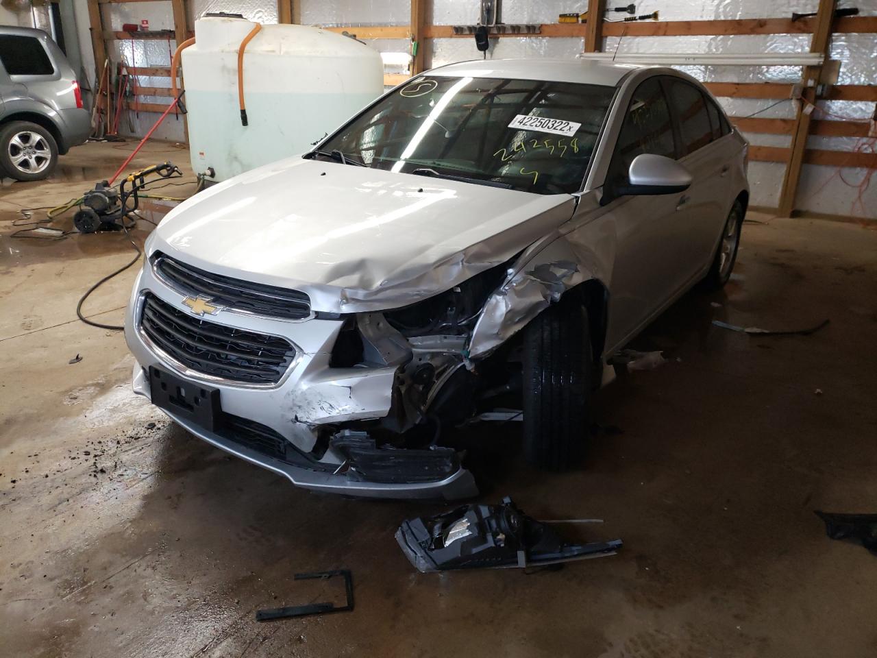 Photo 2 from auction – 2015 CHEVROLET CRUZE LT with VIN 1G1PC5SB6F7242558