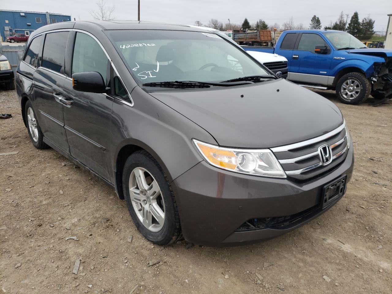 HONDA ODYSSEY TO 2012 with VIN 5FNRL5H96CB087746 - Photo from auction