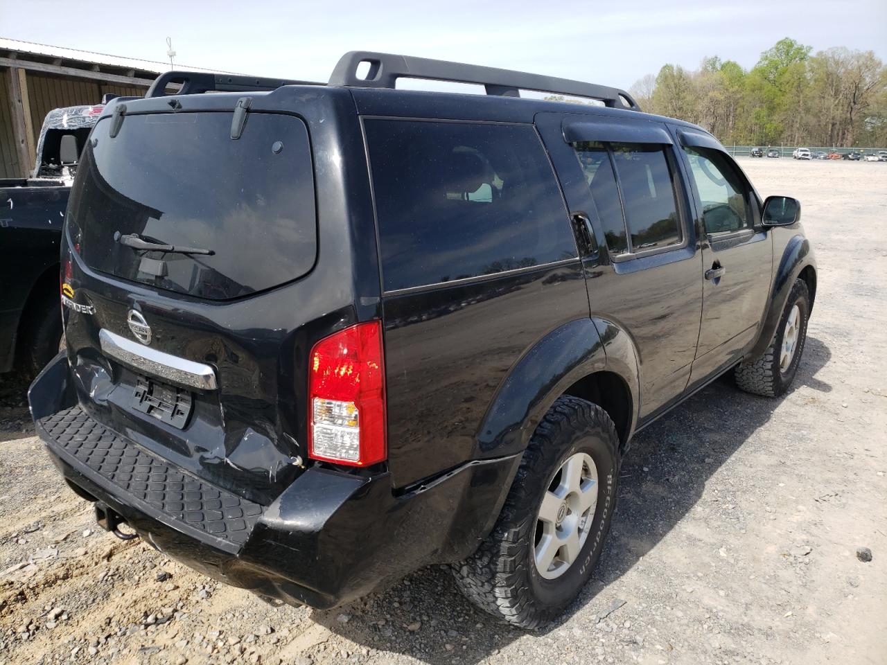 Photo 4 from auction – 2010 NISSAN PATHFINDER with VIN 5N1AR1NNXAC621469