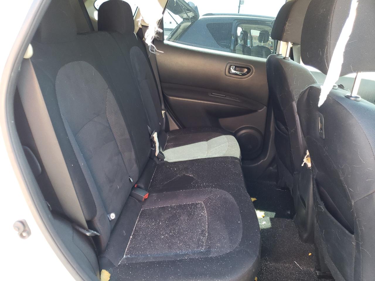 Photo 6 from auction – 2013 NISSAN ROGUE S with VIN JN8AS5MT8DW024716