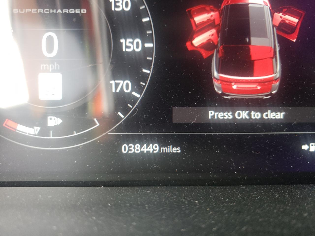 Photo 8 from auction – 2018 LAND ROVER RANGE ROVE with VIN SALWR2RE3JA181576