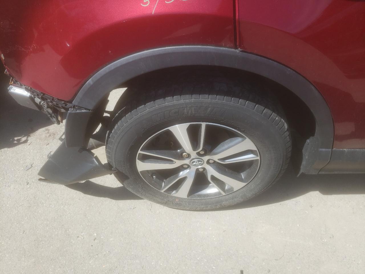 Photo 9 from auction – 2018 TOYOTA RAV4 ADVEN with VIN 2T3RFREV5JW722396