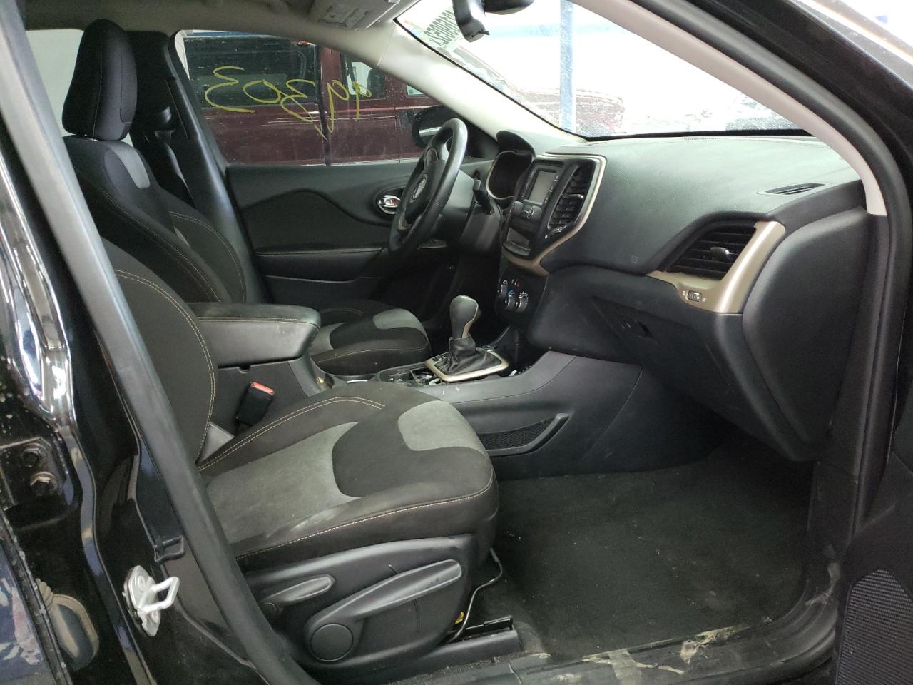 Photo 5 from auction – 2016 JEEP CHEROKEE S with VIN 1C4PJMAB0GW112243