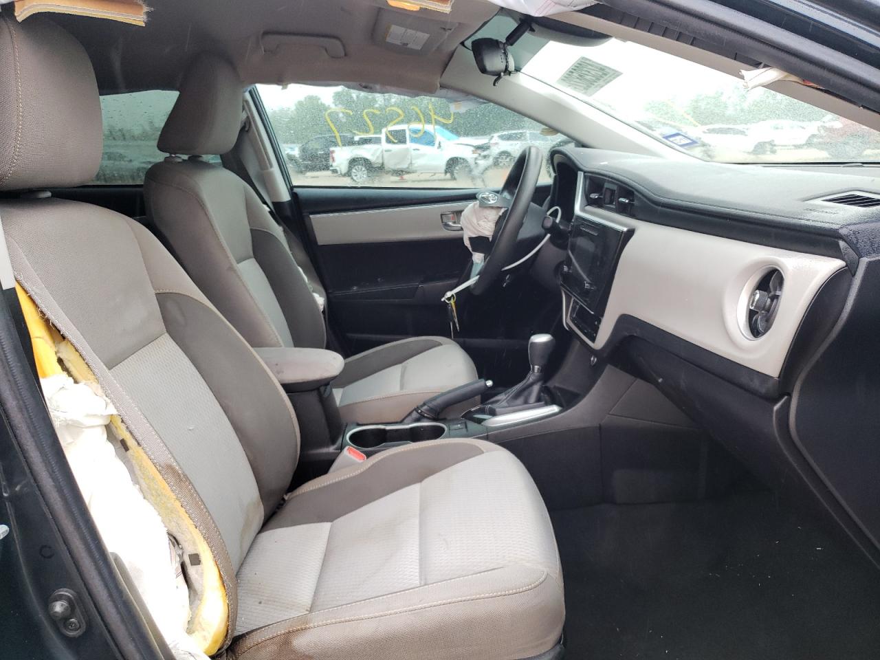 Photo 5 from auction – 2019 TOYOTA COROLLA L with VIN 5YFBURHEXKP895961