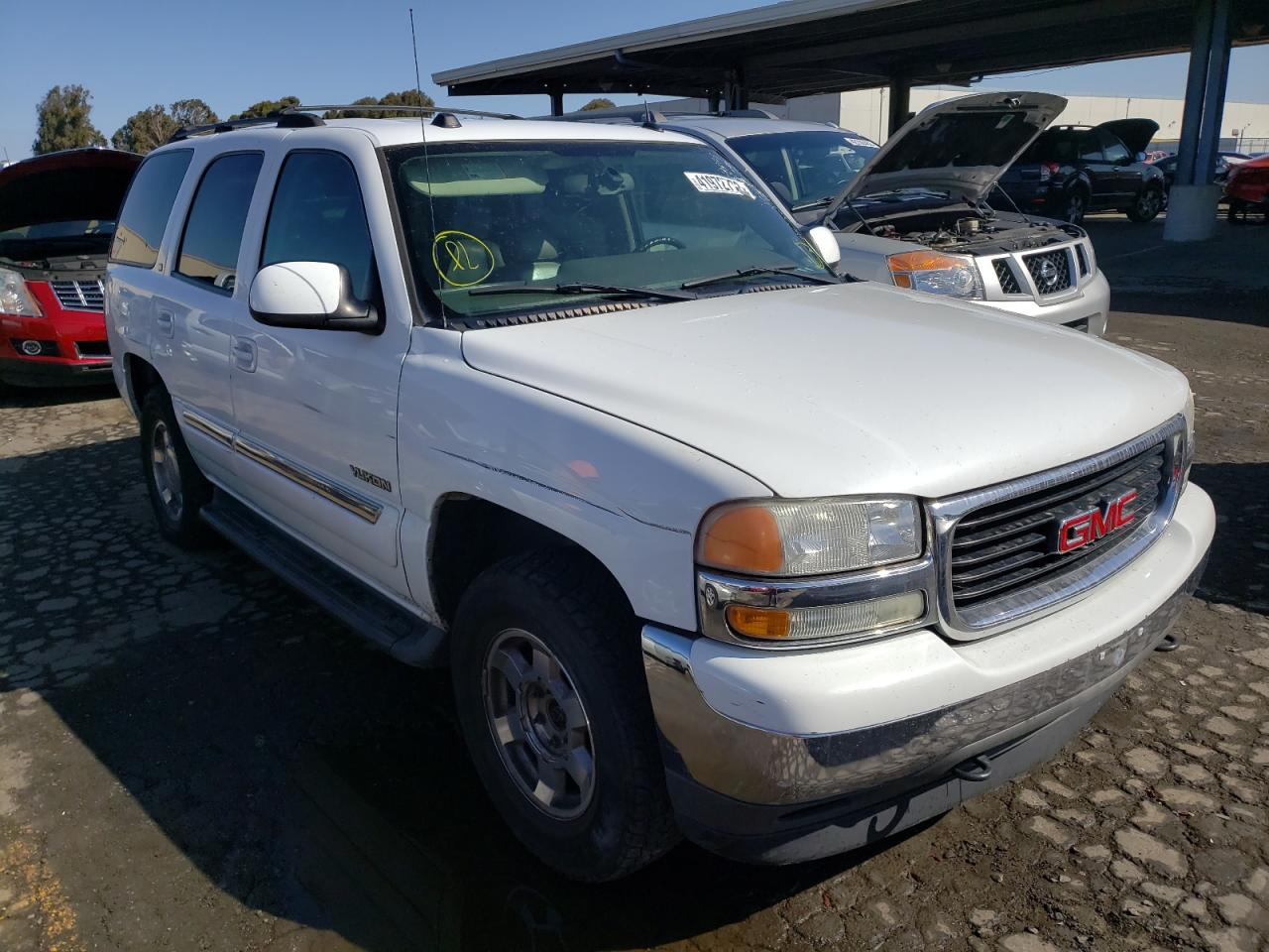 GMC YUKON 2005 with VIN 1GKEK13T75J155274 - Photo from auction