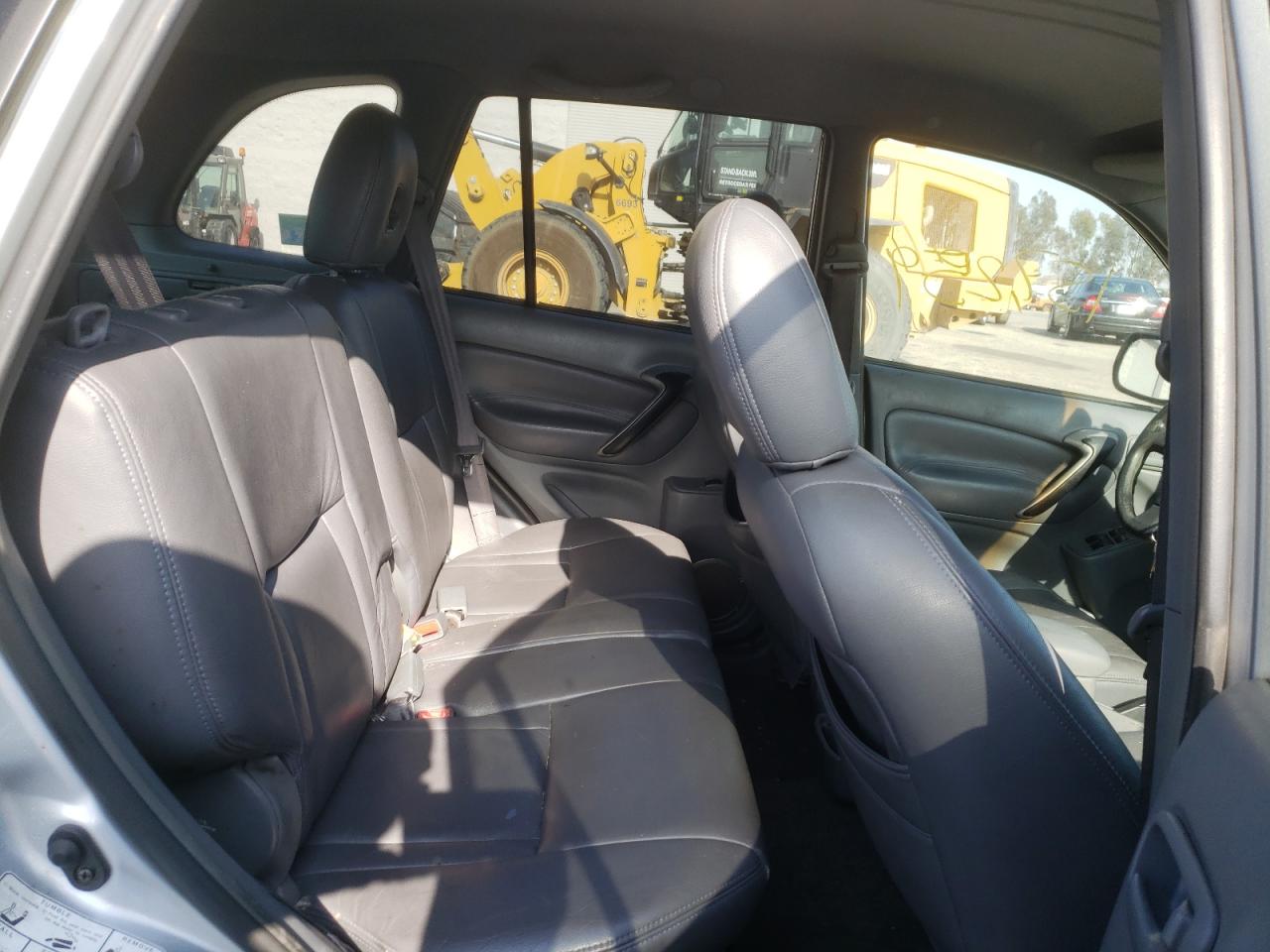 Photo 6 from auction – 2001 TOYOTA RAV4 with VIN JTEGH20V310001705