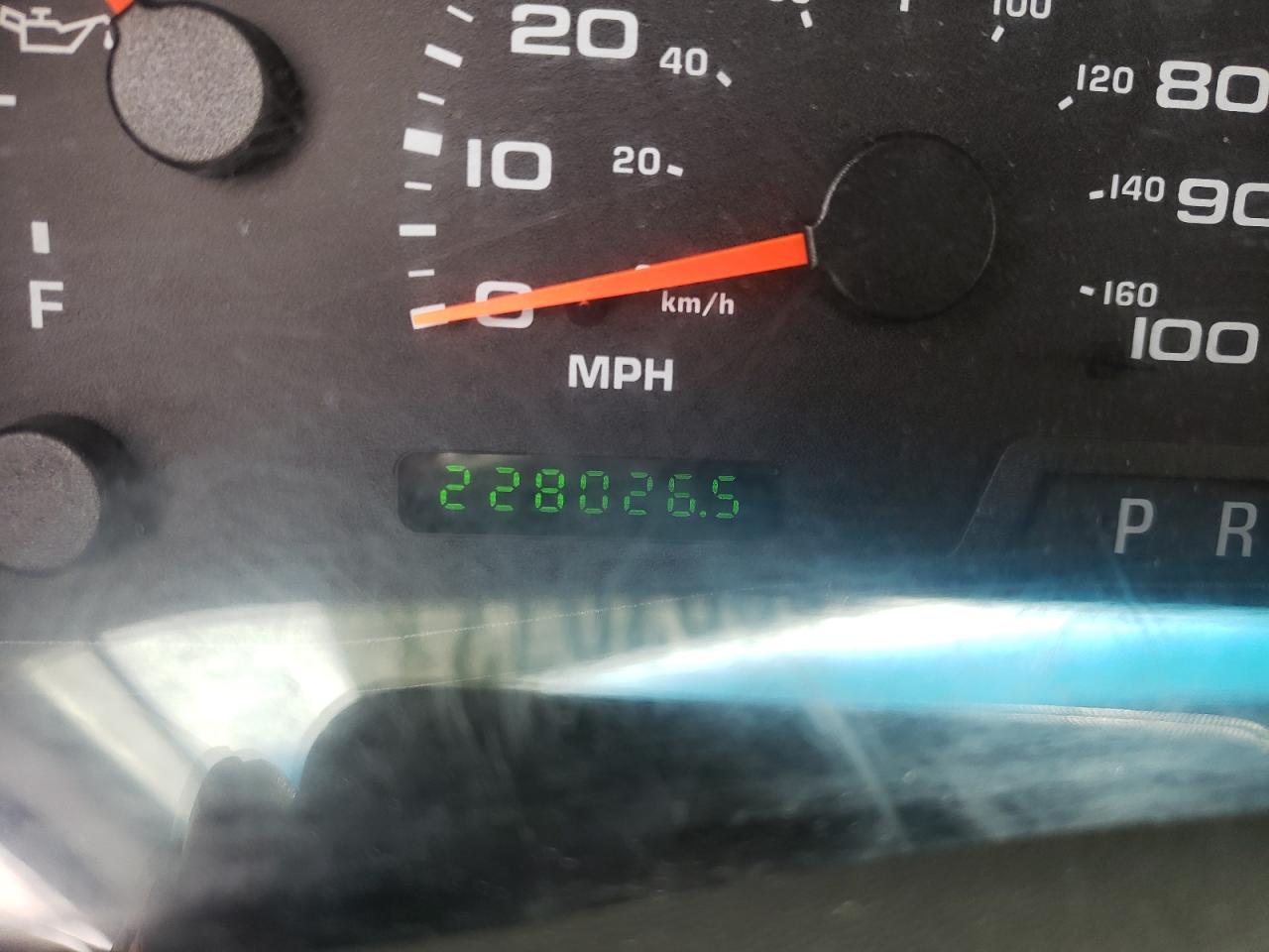 صورة رقم 8 من المزاد - 2002 FORD F250 SUPER مع VIN 1FTNX20L02EC91371