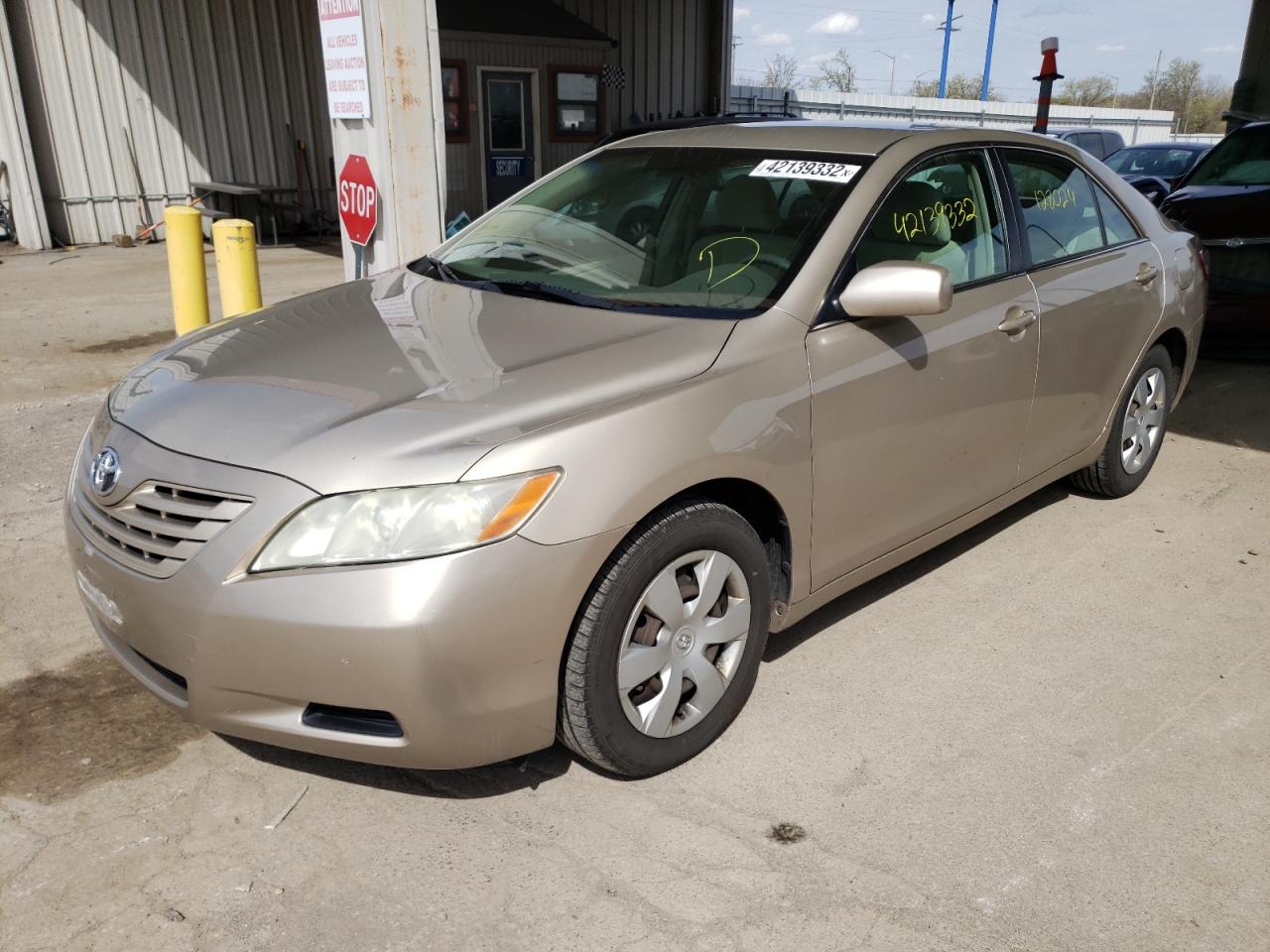 Photo 2 from auction – 2007 TOYOTA CAMRY CE with VIN 4T1BE46K67U083409