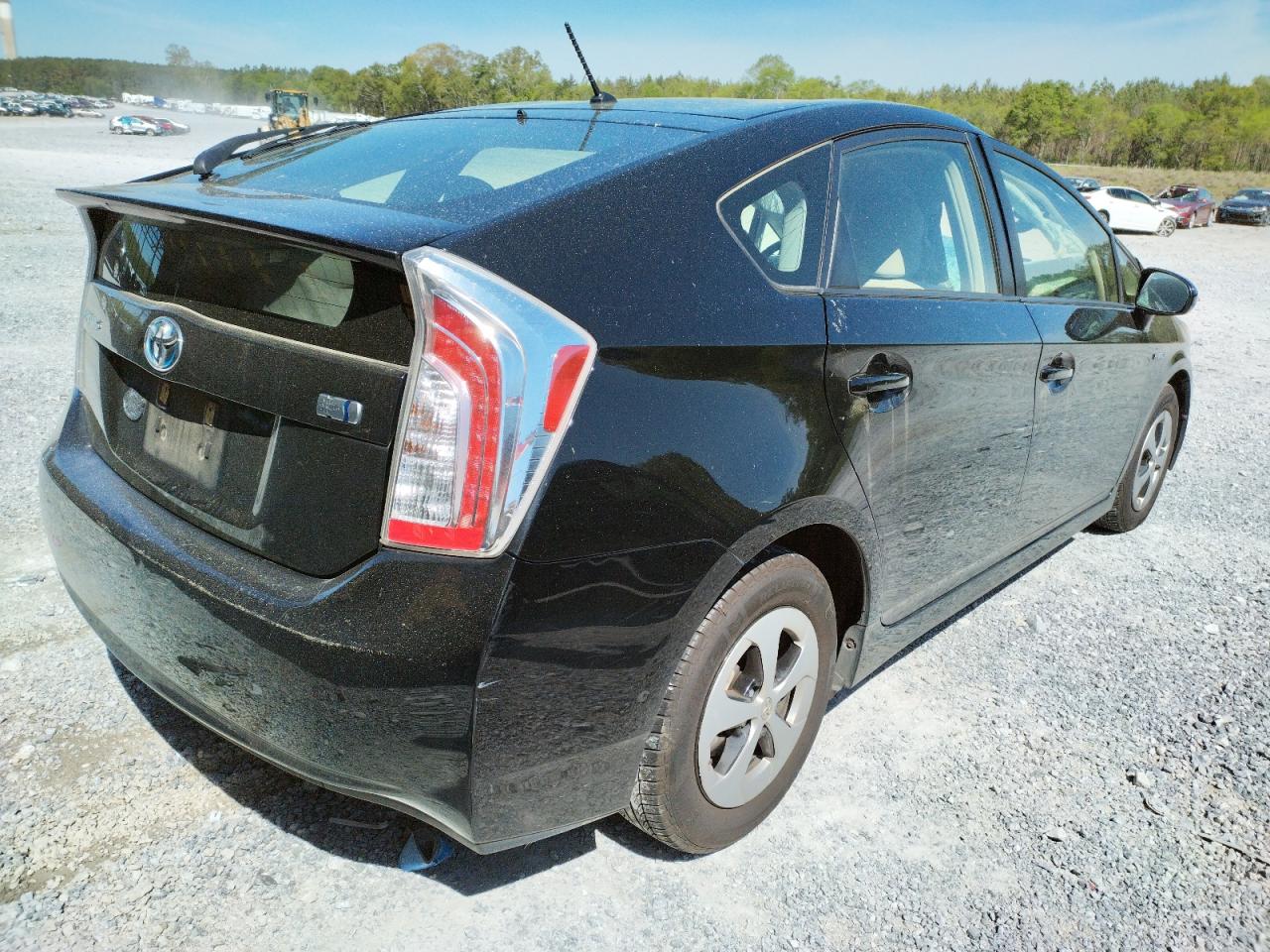 Photo 4 from auction – 2013 TOYOTA PRIUS with VIN JTDKN3DU6D5704317