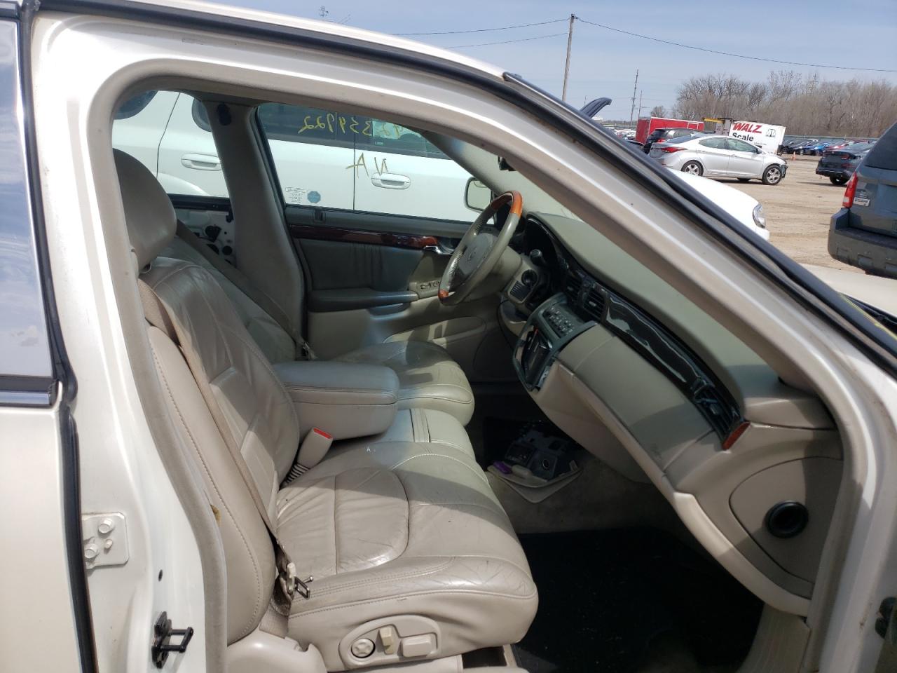صورة رقم 5 من المزاد - 2000 CADILLAC DEVILLE DH مع VIN 1G6KE57Y7YU260776