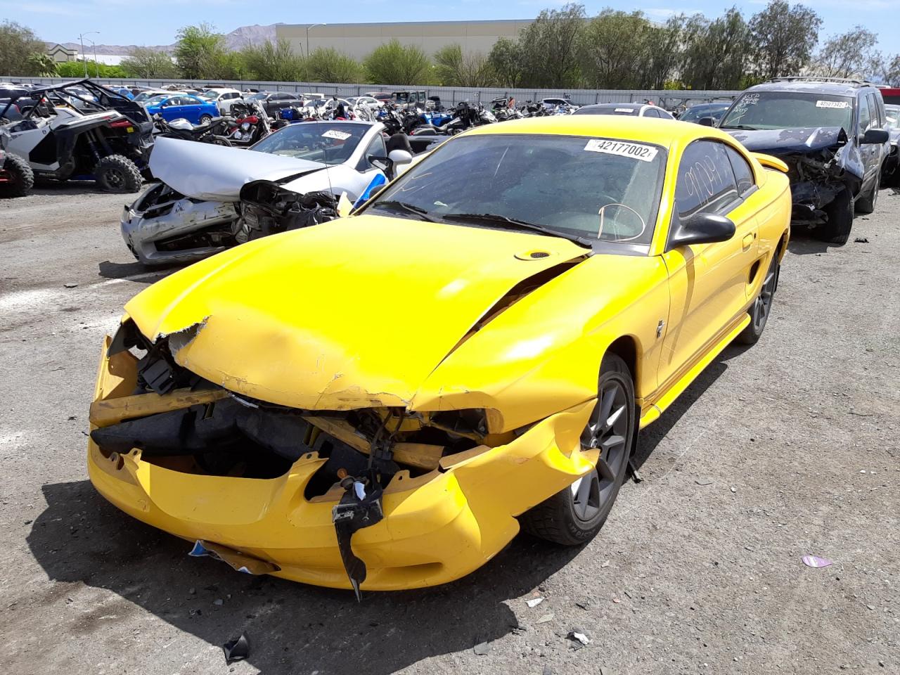 Photo 2 from auction – 1998 FORD MUSTANG with VIN 1FAFP4041WF247510