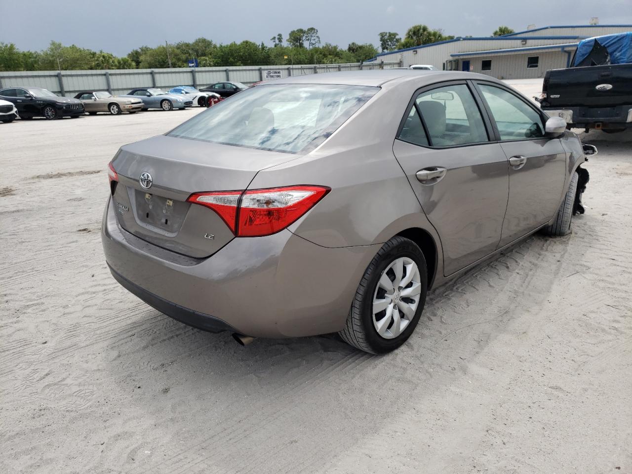 Photo 4 from auction – 2016 TOYOTA COROLLA L with VIN 5YFBURHEXGP372656
