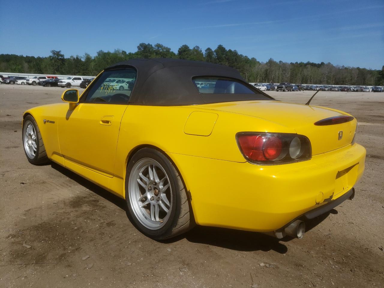 Photo 3 from auction – 2001 HONDA S2000 with VIN JHMAP11471T003550