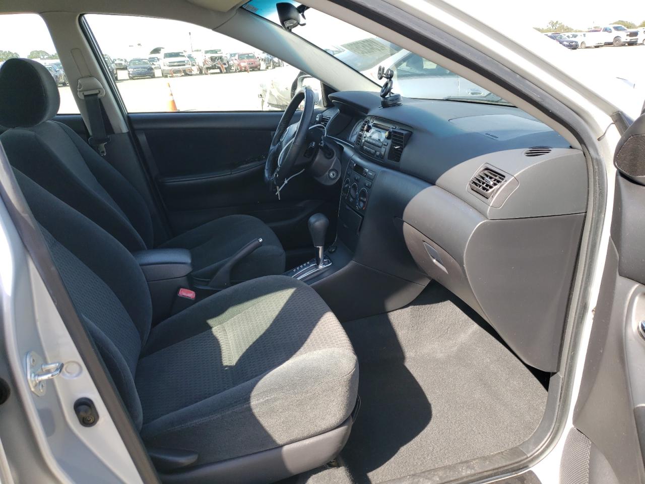 Photo 5 from auction – 2006 TOYOTA COROLLA CE with VIN 1NXBR32E96Z634770