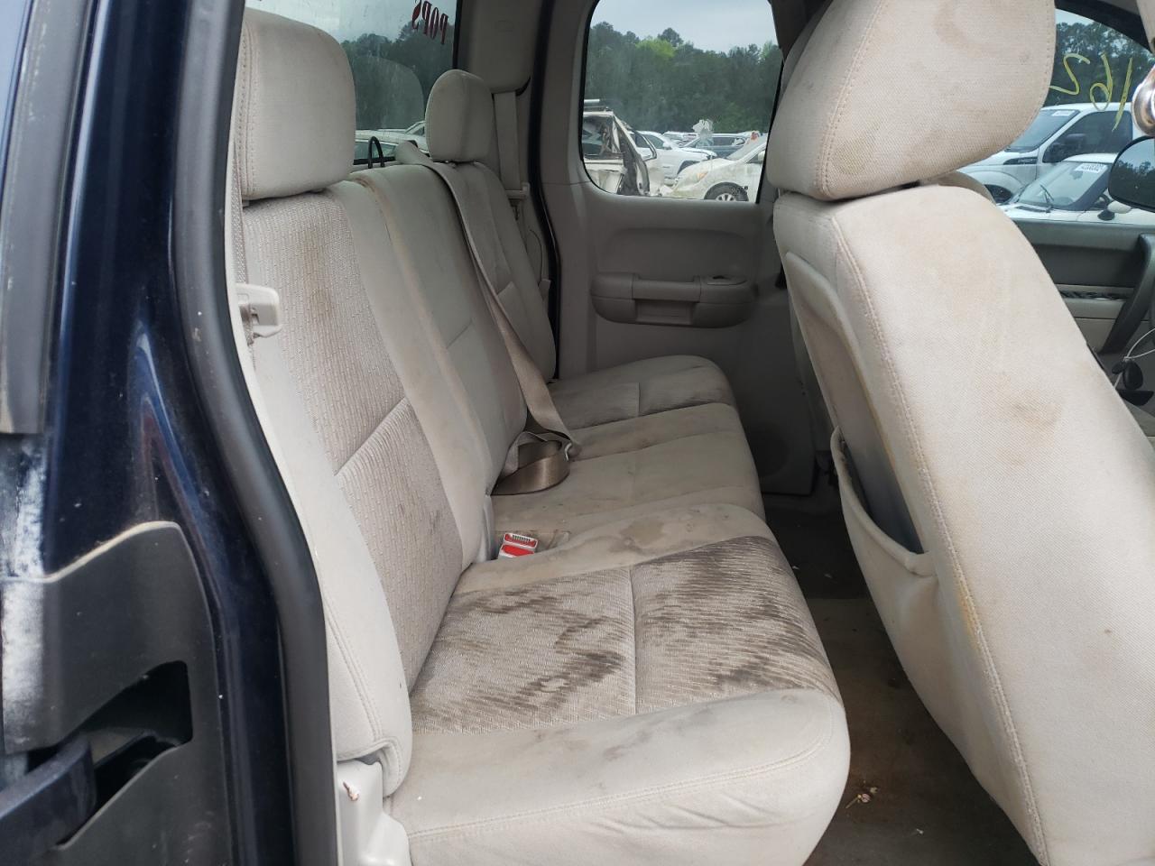 Photo 6 from auction – 2011 GMC SIERRA K15 with VIN 1GTR2VE35BZ288890