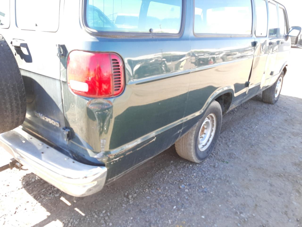 Photo 9 from auction – 1997 DODGE RAM WAGON with VIN 2B5WB35Z3VK530541
