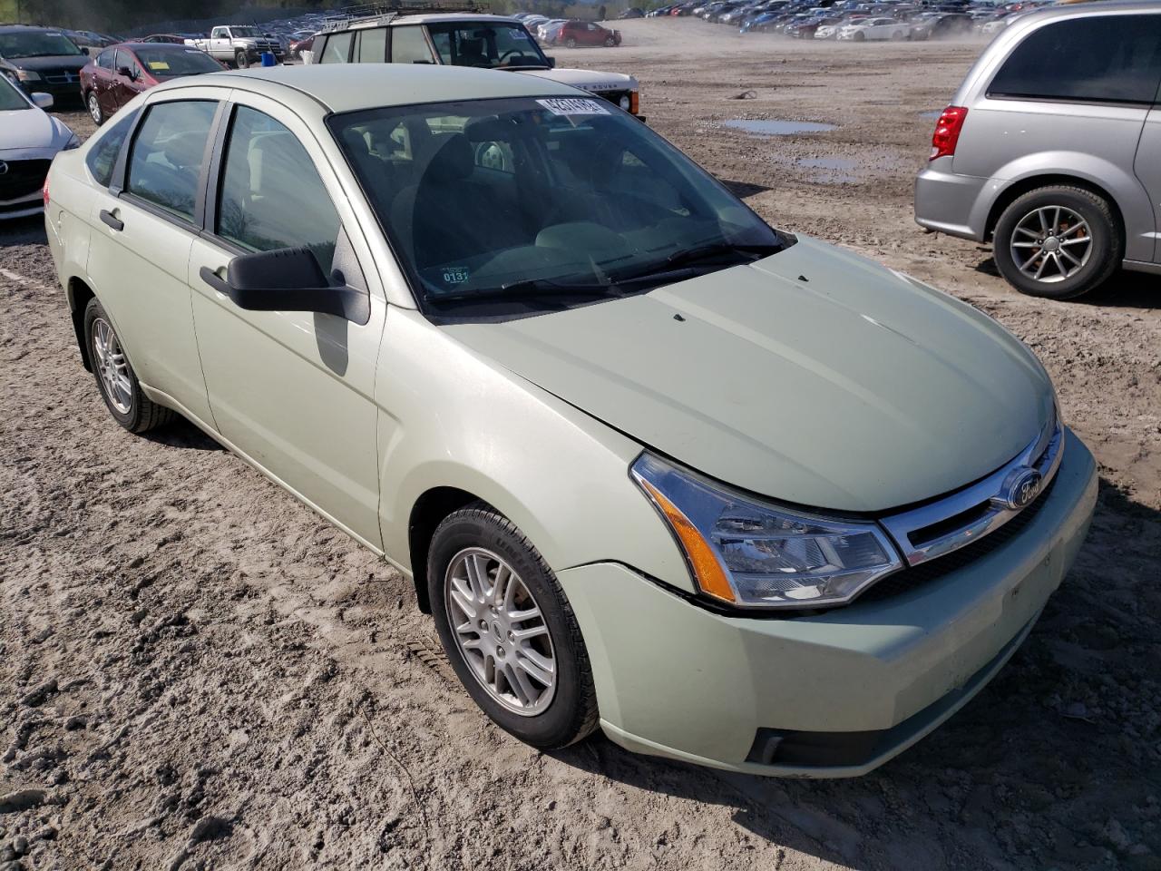 FORD FOCUS SE 2011 with VIN 1FAHP3FN6BW126839 - Photo from auction