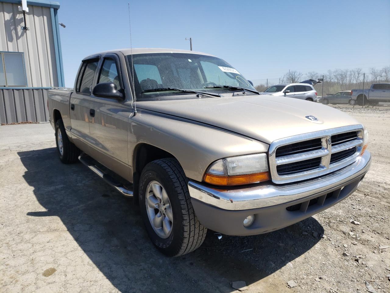 DODGE DAKOTA QUA 2004 with VIN 1D7HL48K14S695628 - Photo from auction