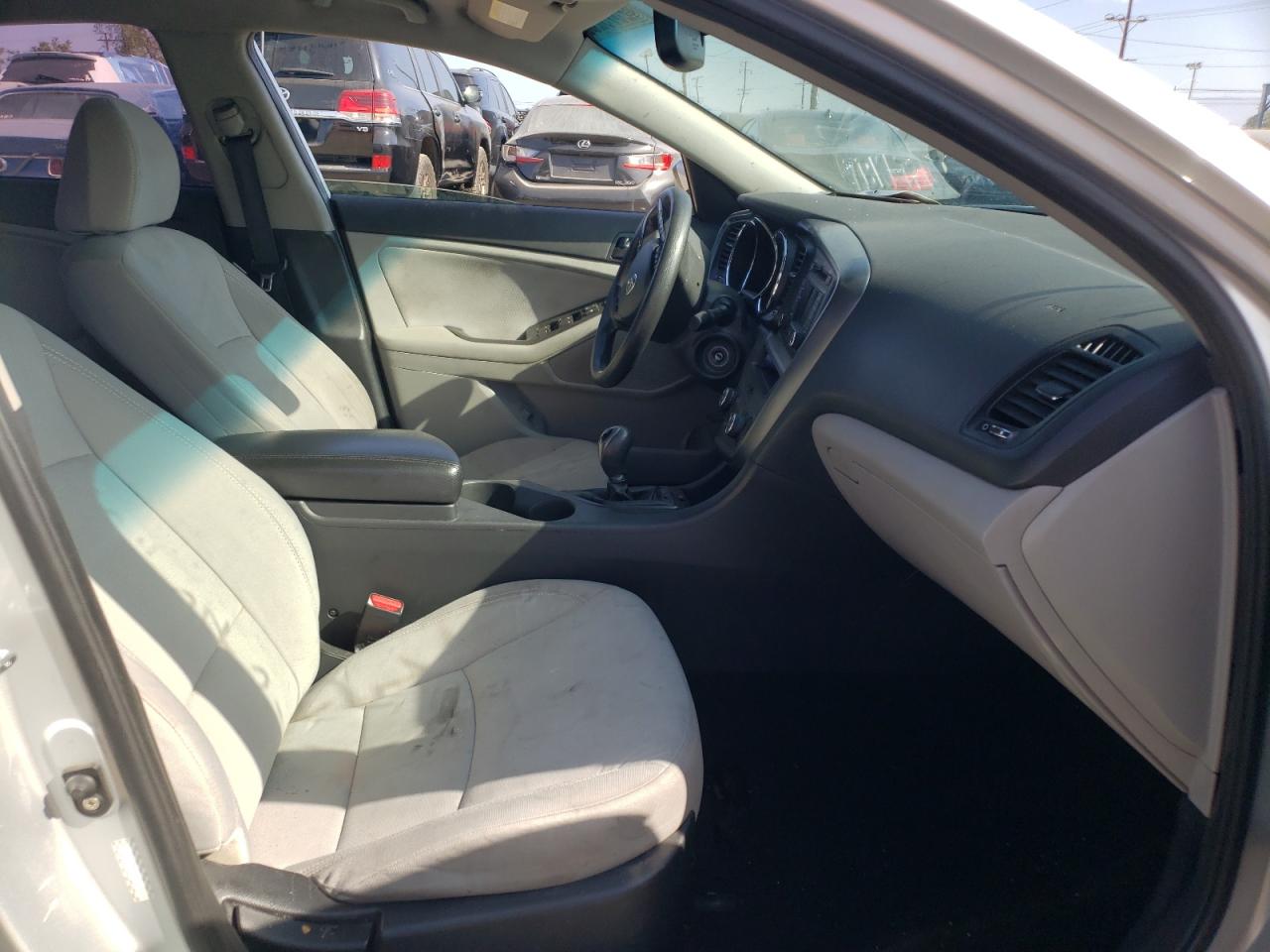 Photo 5 from auction – 2013 KIA OPTIMA LX with VIN KNAGM4A78D5402991