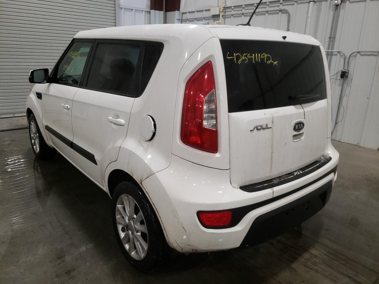 Photo 3 from auction – 2012 KIA SOUL with VIN KNDJT2A69C7358946
